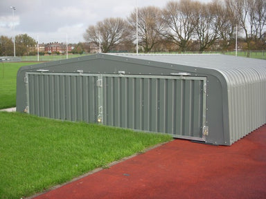 Steel cover for pole vault landing areas